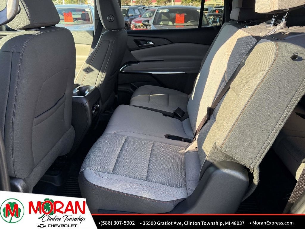 2024 Chevrolet Traverse LT