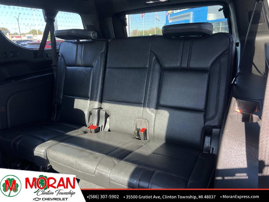 2025 Chevrolet Suburban RST