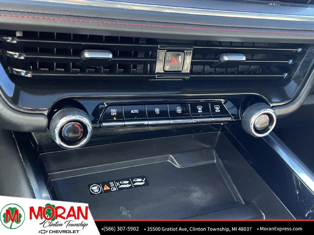 2025 Chevrolet Suburban RST
