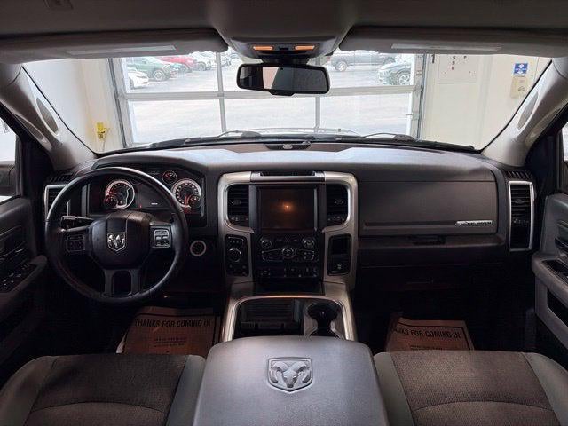 2017 RAM 1500 Big Horn Crew Cab 4x4 5'7' Box