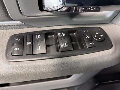 2017 RAM 1500 Big Horn Crew Cab 4x4 5'7' Box