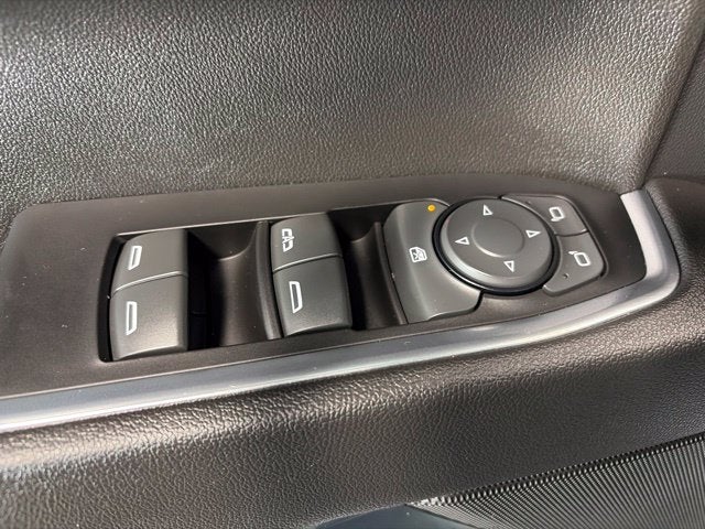 2022 Chevrolet Silverado 1500 4WD Double Cab Standard Bed LT with 2FT