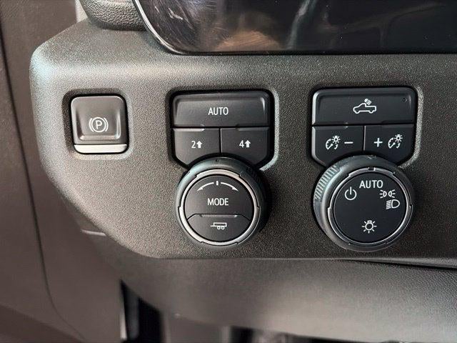 2022 Chevrolet Silverado 1500 4WD Double Cab Standard Bed LT with 2FT