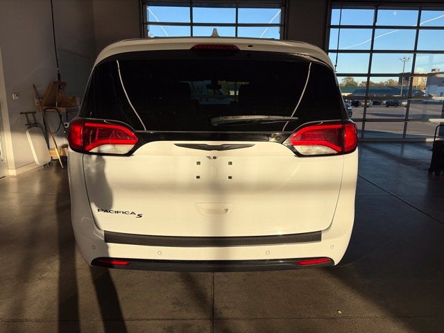 2018 Chrysler Pacifica Touring L Plus