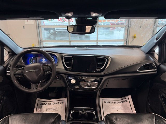 2024 Chrysler Pacifica Hybrid Premium S Appearance Pkg