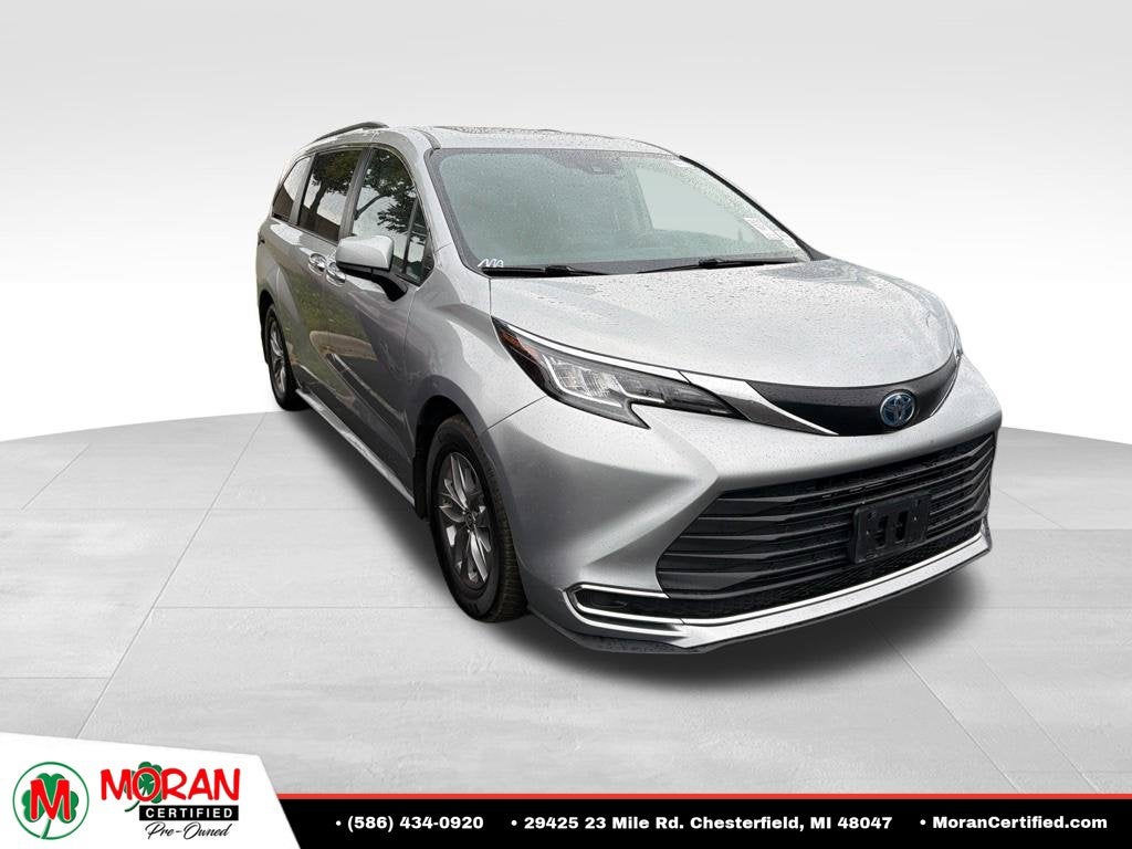 2022 Toyota Sienna XLE