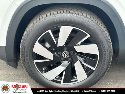 2024 Volkswagen Atlas Cross Sport 2.0T SE w/Technology
