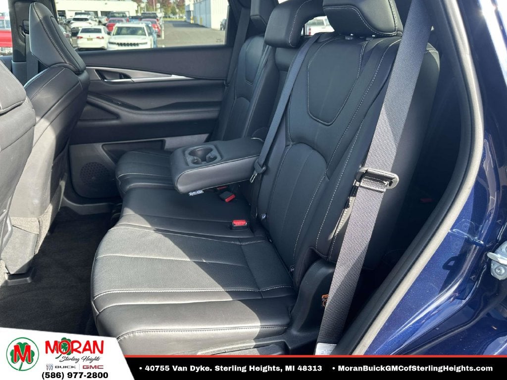 2025 INFINITI QX60 LUXE